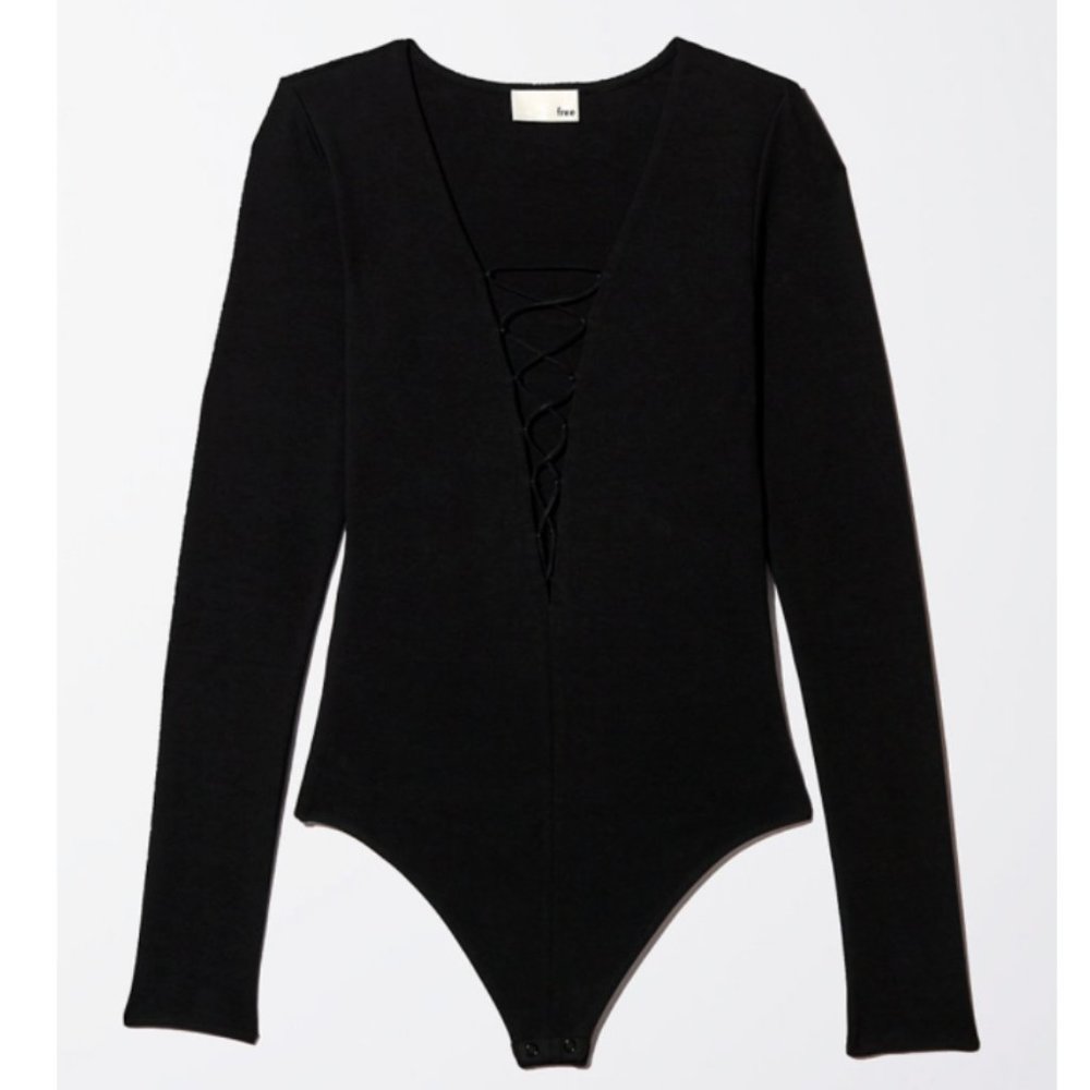 Wilfred Aritzia Free Mayowa Black Lace Up Bodysuit, Size Medium - Picture 2 of 12